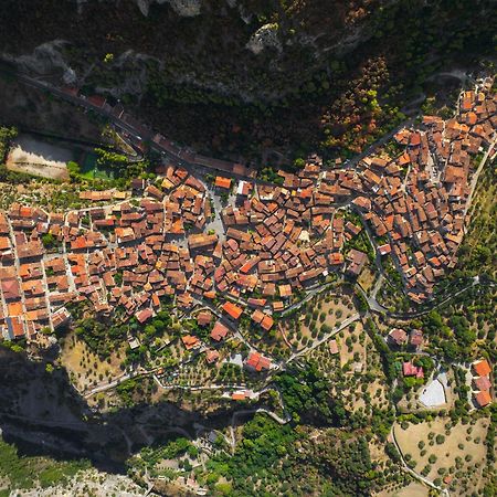 Il Belvedere Civita Bagian luar foto