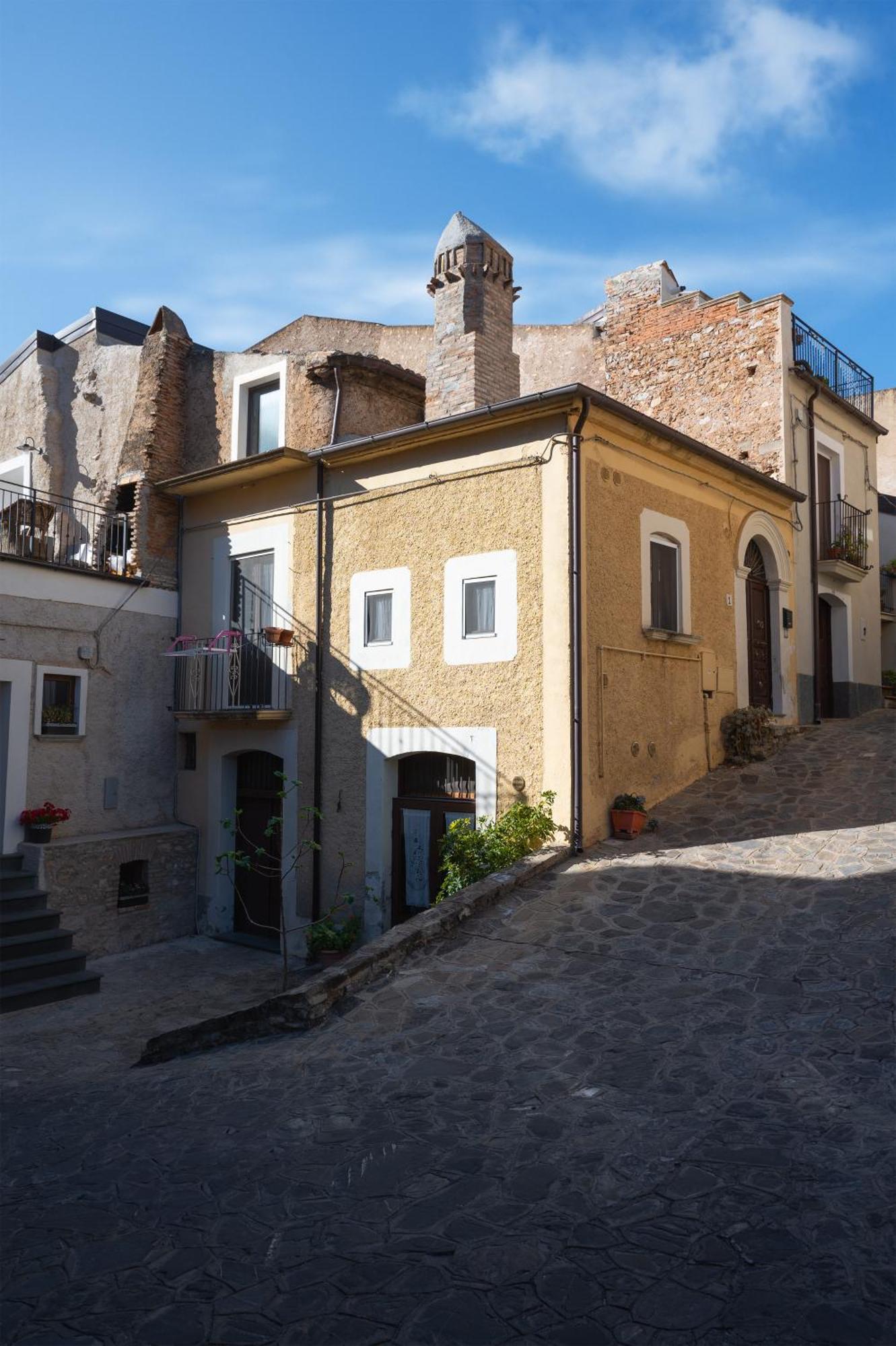 Il Belvedere Civita Bagian luar foto