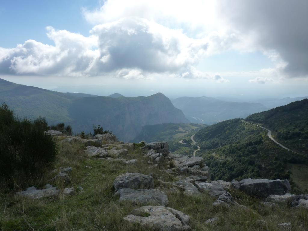 Il Belvedere Civita Bagian luar foto